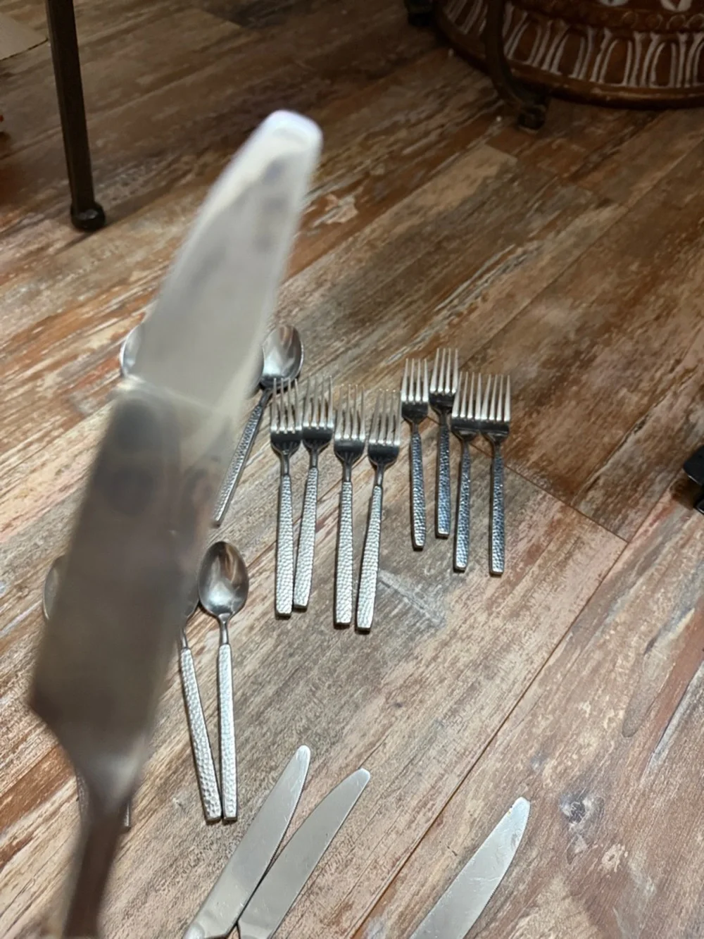 Hammered Stainless Steel Flatware Set